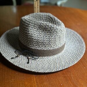 Wide Brim Sun Hat Panama Cuban Style Neutral Adjustable Clean NWOT MEDIUM Unisex